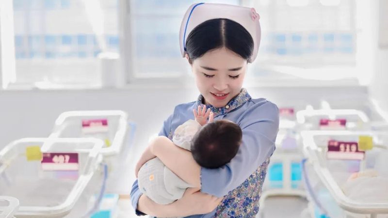 以下列举几家在市场上口碑较好的母婴护理加盟品牌，供投资者参考：
